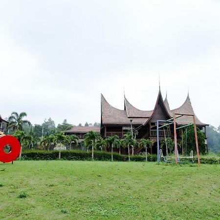 Capital O 892 Grand Pujon View Hotel And Resort 巴图 外观 照片